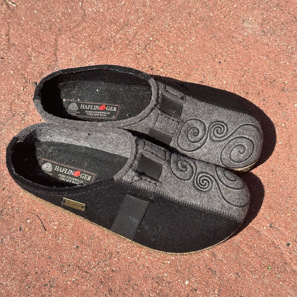 Haflinger Clogs like new